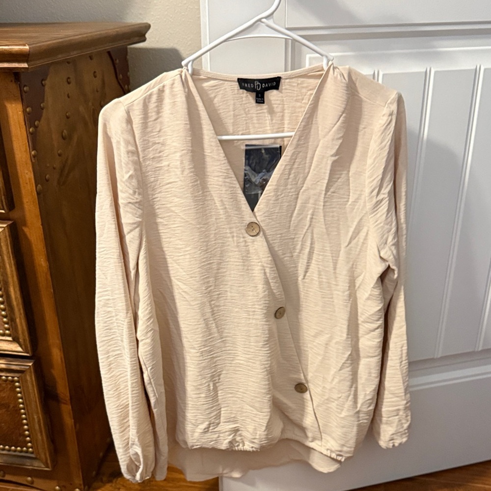 Fred David Cream V-Neck Blouse